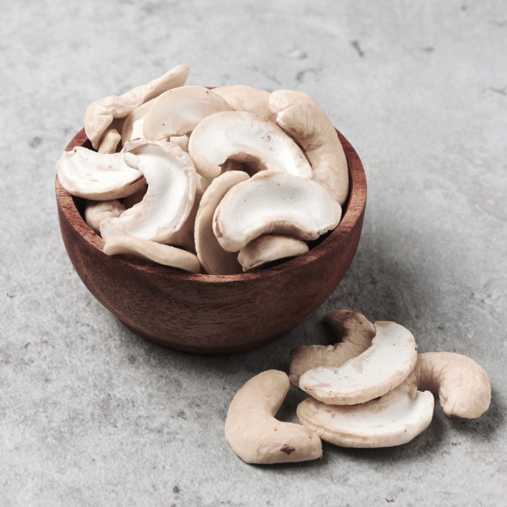 Kacang Mede Mentah Pecahan Belah 2 Grade WS - 1 KG (Raw Cashew Nuts Split Half)-1